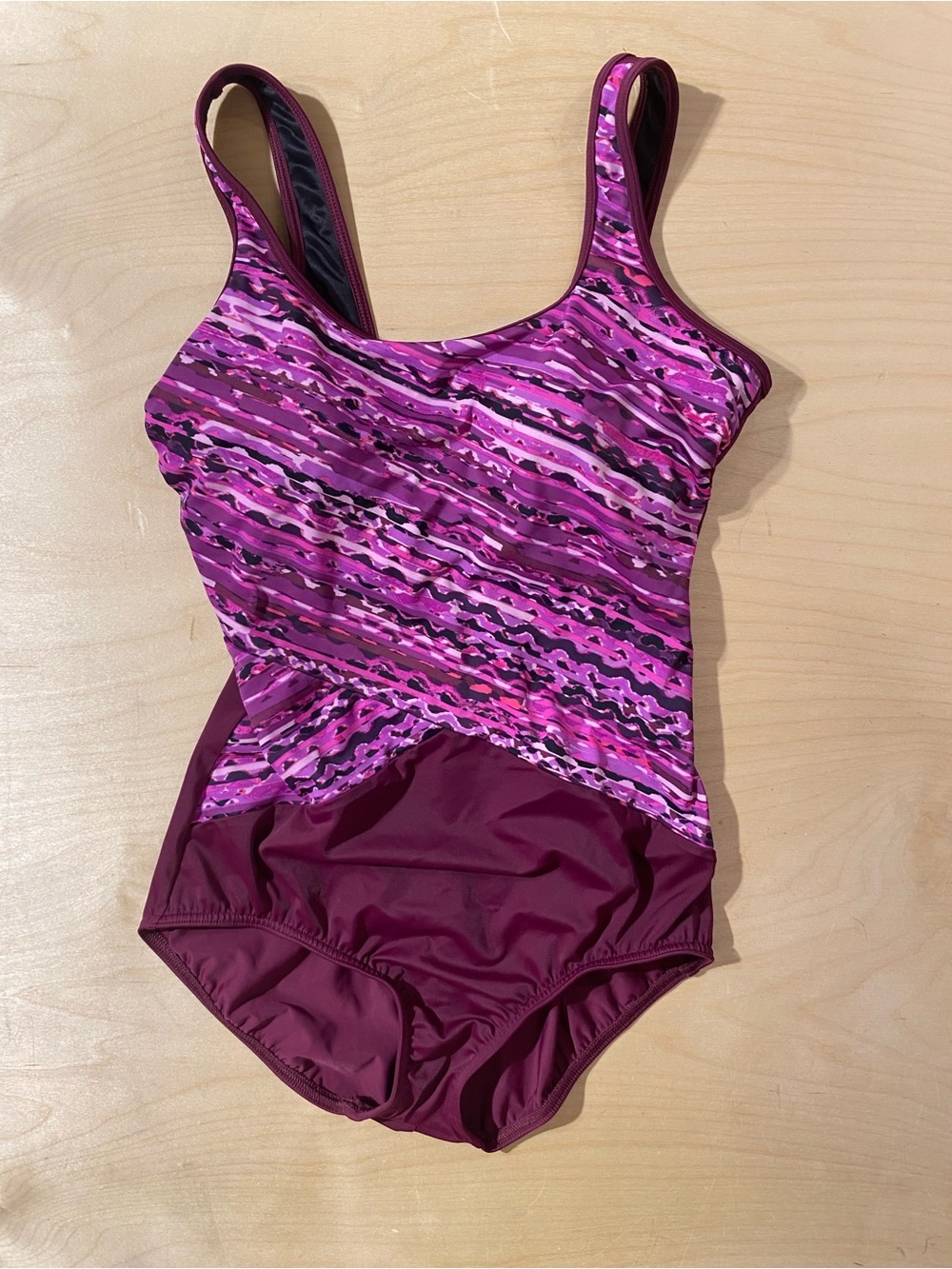 Lands' End Berry and Pink Patterned One-Piece Swimsuit 10D (RK)